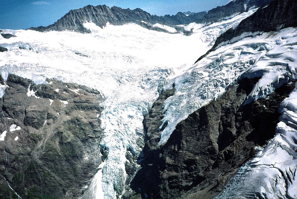 030812l Querung ober Grindelwaldgletscher Baerglistock